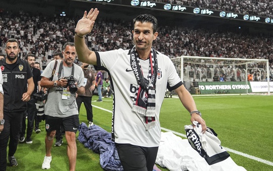 Necip Uysal yeni kariyeri için ilk girişimini yaptı