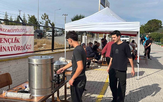 Tavşanlı'da üniversiteler açıldı, esnaf ve taksiler öğrencilere 7/24 hizmet verecek