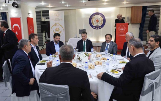 Vali Çağatay gaziler ve şehit aileleriyle onur yemeğinde buluştu
