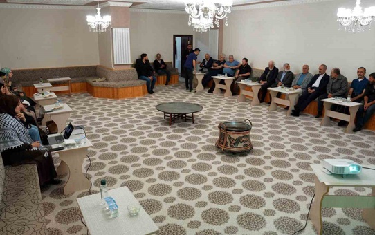 Bayburt'ta Dünya Barış Günü etkinliğinde Gazzeli öğrenci yaşadıklarını aktardı