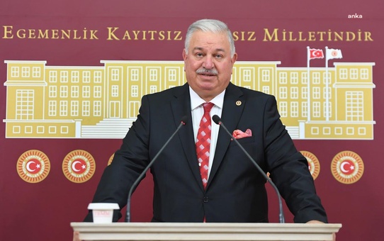 Bekin, Rize'de selin neredeyse her yıl yaşandığını belirterek Kurum'a 6 soru yöneltti