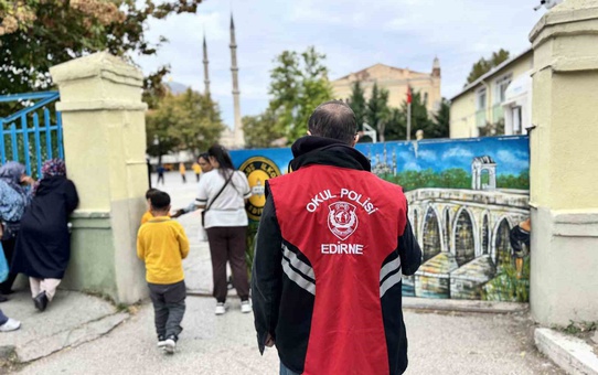 Edirne Emniyet Müdürlüğü 147 okulda 64 görevli, 38 motorize ekip görevlendirdi