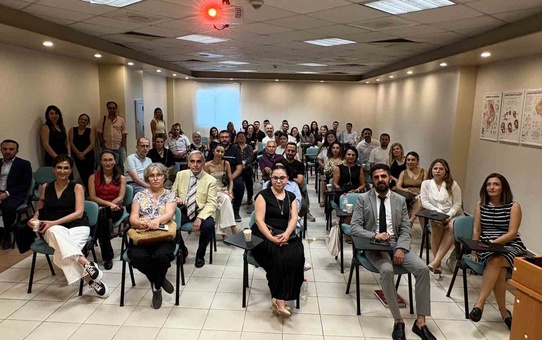 Adana'da kadın doğum uzmanlarına ikinci trimester fetal ultrason kursu düzenlendi
