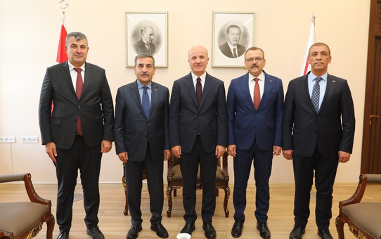 Kahveci, YÖK Başkanı Özvar'a üniversite hastanesi çalışanlarının taleplerini iletti