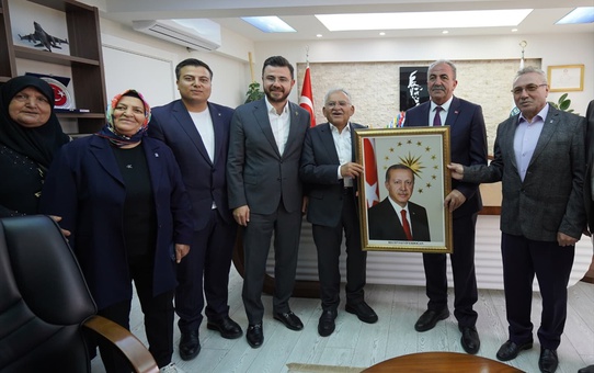 AK Parti Kayseri İl Başkanı Okandan ve Başkan Büyükkılıç'tan ilçe ziyaretleri