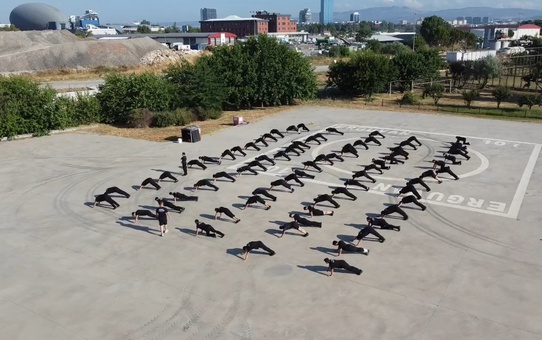 Bursa'da 148 itfaiye kursiyeri komando benzeri eğitimle göreve hazırlanıyor