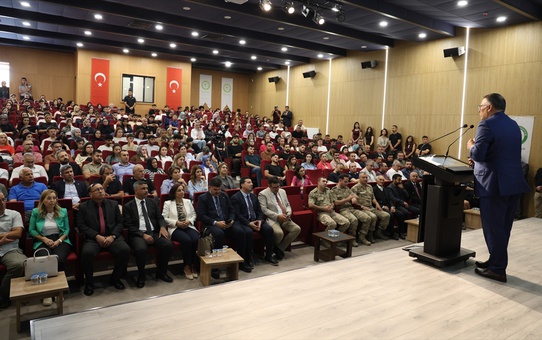 Iğdır Üniversitesi Rektörü Gürel, Terörsüz Türkiye dersinde 'yeter artık' dedi