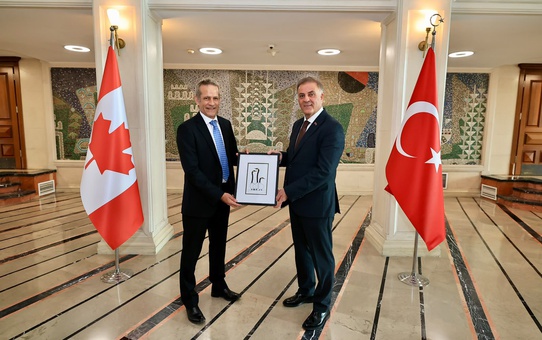 Kanada Büyükelçisi Lebleu, İBB Başkan Vekili Aslan'la iş birliği olanaklarını konuştu