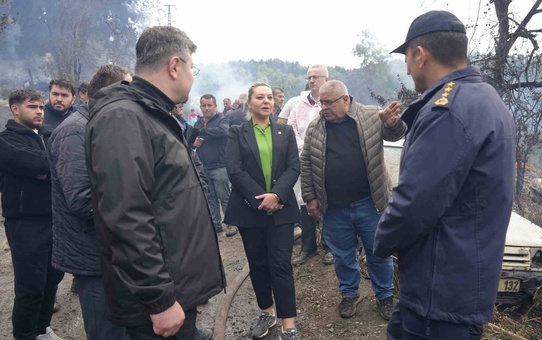 İnebolu Deresökü'de 11 ev yandı, Ekmekci can kaybı olmadığını söyledi
