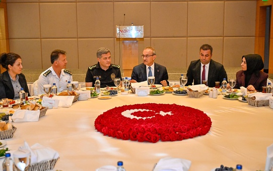 Malatya Valisi Seddar Yavuz, şehit ve gazi aileleriyle bir araya geldi