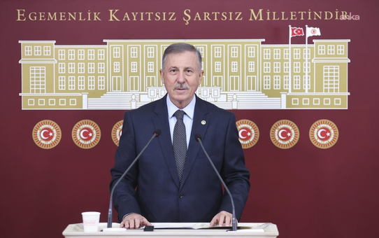Özdağ, Borsa İstanbul'daki manipülatif işlemleri Yılmaz ve Şimşek'e sordu