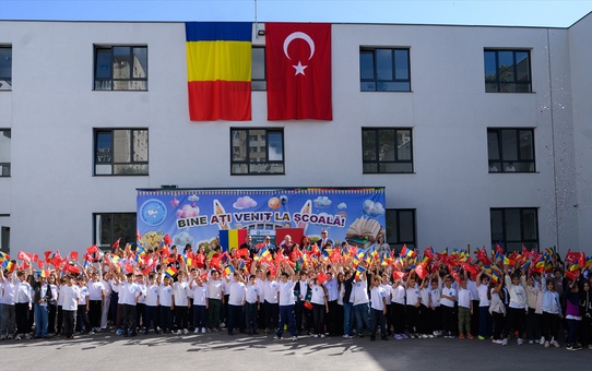 YEE, Romanya'da 25 okulda yaklaşık 1500 öğrencinin Türkçe öğrendiğini açıkladı