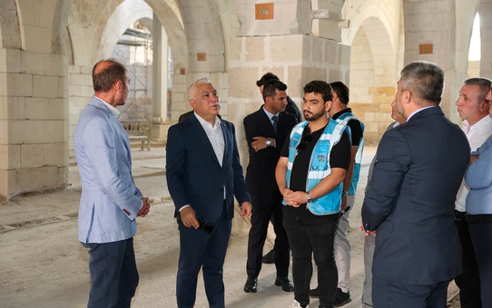 Sivas Valisi Yılmaz Şimşek, TOHM ve SEM binası ile Ulu Cami restorasyonunu inceledi