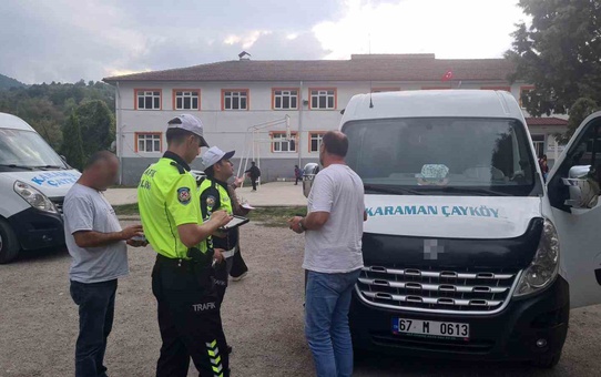 Zonguldak'ta okul servis araçları denetlendi, Eceler'de güvenlik donanımı incelendi