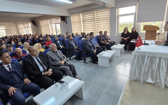 Kırıkkale Üniversitesi'nde kaymakam, gençlere Terörsüz Türkiye'yi anlattı