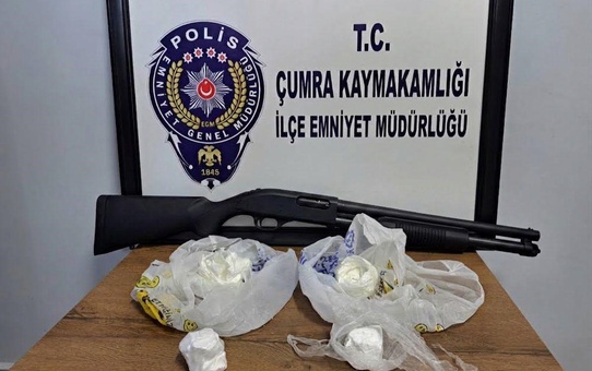 Konya Çumra'da polis operasyonunda 130 gram kokain ele geçirildi, 4 zanlı tutuklandı