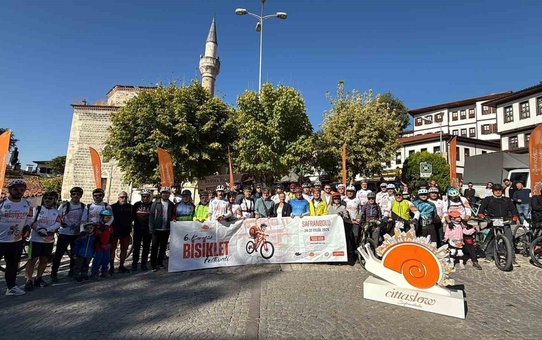 Bisikletçiler Karabük Bisiklet Festivali'nde Safranbolu rotasında pedal çevirdi