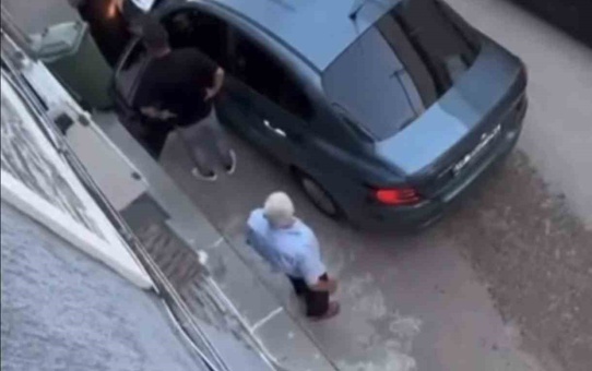 Bursa Osmangazi'de iki grubun tartışması vatandaşların araya girmesiyle sona erdi