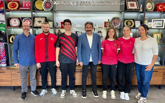 Eskişehirli badmintoncu Beren Su Ulus, Avrupa Oyunları'nda gümüş madalya kazandı