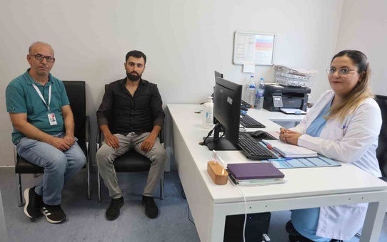 Hatay'da 31 haftalık prematüre bebeğin bağırsak tıkanıklığı ameliyatla giderildi