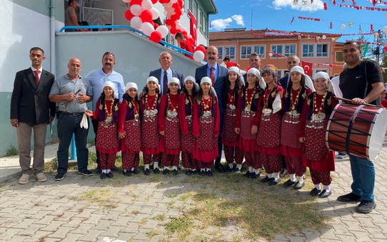 Doğanşehir'de İlköğretim Haftası kutlandı, Kaymakam Sungur başarı diledi