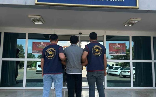Dolandırıcılıktan 16 yıl hapis cezası olan şahıs Şanlıurfa Eyyübiye'de tutuklandı
