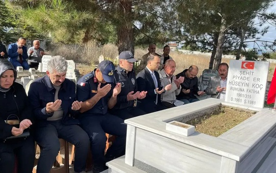 Şehit Hüseyin Koç Tosya'da kabri başında anıldı