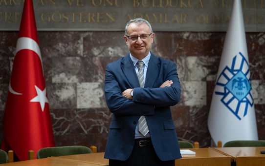 Cengiz Tomar, Türklerin Orta Doğu varlığının Anadolu'dan daha eski olduğunu söyledi