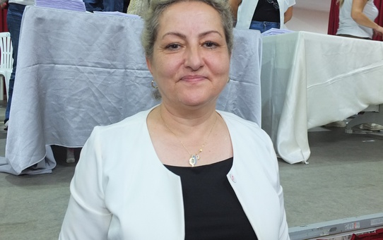 Burhaniye'de YENİ Parti ilçe başkanlığını 728 oyla Çiğdem Avcu kazandı