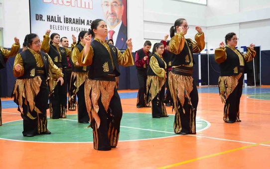 Çorum'da özel bireylerden halk oyunları ekibi, Şanlıurfa'daki TEKNOFEST'te sahne alacak