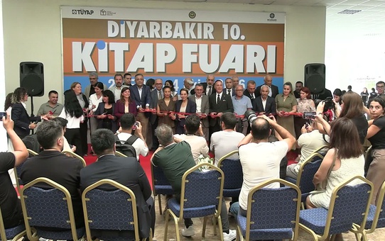 Diyarbakır 10. Kitap Fuarı açıldı, 125 katılımcı arasında 27 Kürt yayınevi var