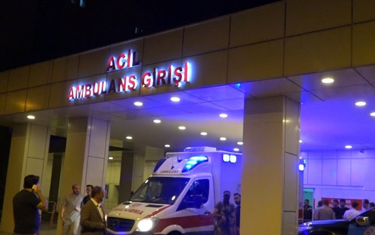 Erciş’te takla atan otomobilin sürücüsü ağır yaralandı