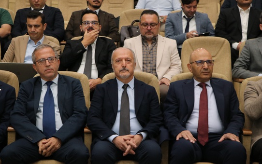 Kalp ve damar cerrahları ile kardiyologlar Erzurum Şehir Hastanesi'nde buluştu