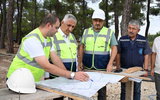 Gördes'te 40 yıllık su sorununa 120 milyon TL'lik projede 15,5 kilometrelik hat tamamlandı