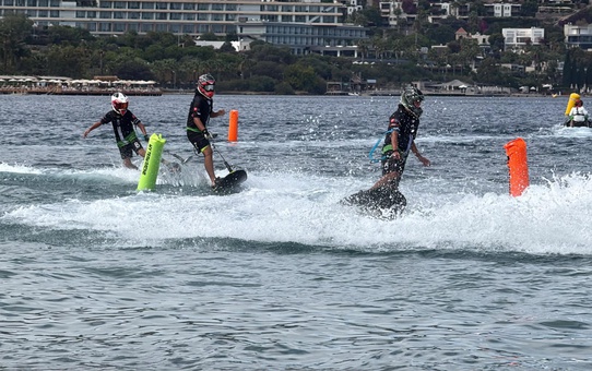 Su Jeti ve MotoSurf Türkiye Şampiyonası 3. ayak Bodrum'da 80 sporcuyla başladı