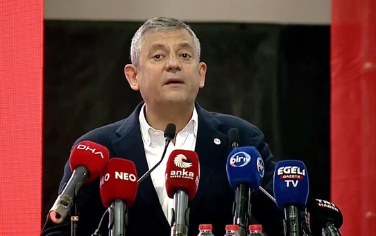 Özgür Özel: Yeni Parti'yi birinci parti yapamazsam görevi bırakacağım