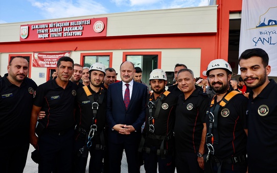 Şanlıurfa'da itfaiye 17 istasyona çıkarıldı, Karaköprü ve ŞUAK binaları açıldı