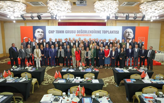 CHP'nin Bolu Abant kampında kurultay talepleri ve MYK eleştirileri öne çıktı