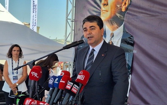 Uysal, Fon Krizi'nde 500 bin yatırımcının değil 86 milyonun zarar gördüğünü belirtti