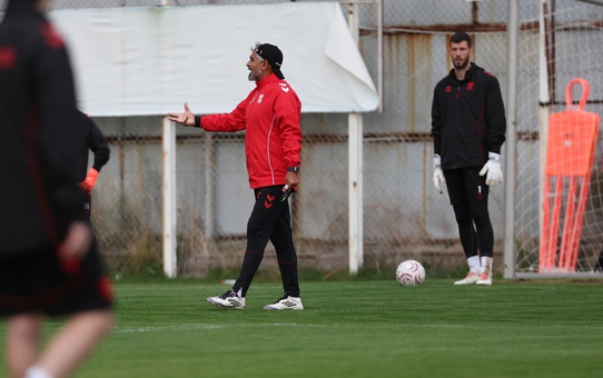 Ekenler Beton Sivasspor, Pendikspor maçı hazırlığını çift kale maçla sürdürdü