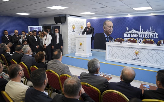 Milli Savunma Bakanı Güler, 'Türkiye Yüzyılı Buluşmaları' kapsamında Maltepe'de ziyaretlerde bulundu:
