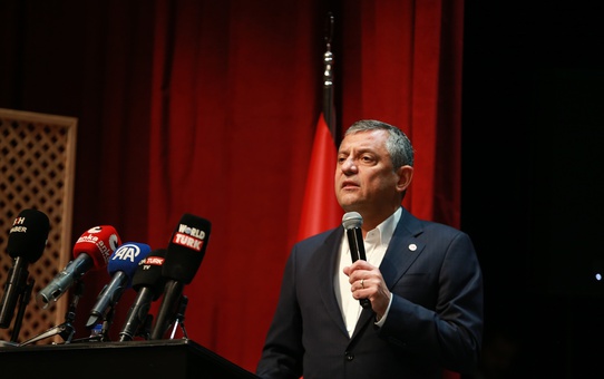 Özgür Özel, Balıkesir Karesi ön seçiminde Yeni Parti'nin iktidar hedefini anlattı