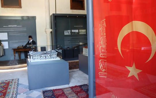Vali Şıldak, restorasyonu biten Kurtuluş Müzesi'nin gece de gezilebileceğini söyledi