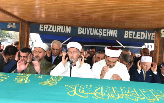 AK Parti Milletvekili Mehmet Emin Öz'ün ağabeyi kalp krizi sonucu hayatını kaybetti