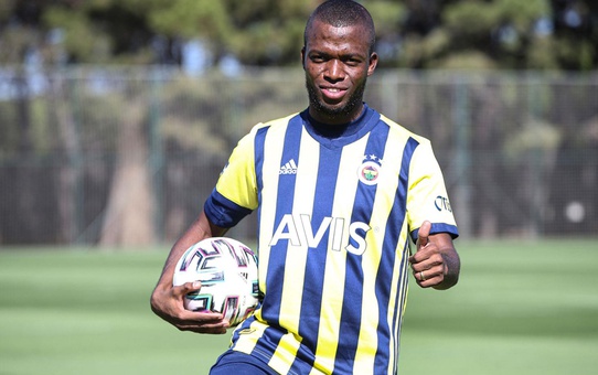 Eski Fenerbahçeli Enner Valencia futbol tarihinde 6 yıldır yapılamayanı başardı