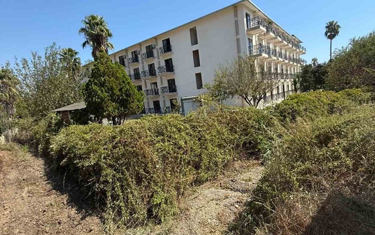 Kemer Belediyesi kış öncesi taşkın riski olan dere yataklarında genişletme yapıyor
