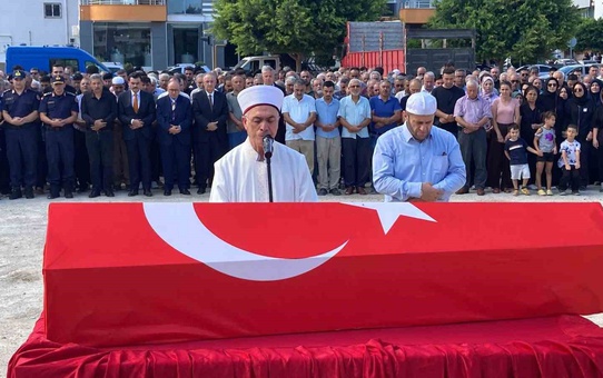 Konya'da rahatsızlık sonucu ölen 24 yaşındaki uzman çavuş Erdemli'de toprağa verildi