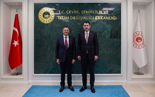 Bakan Kurum, Çekmeköy Belediye Başkanı Çerkez'i kabul edip kentsel dönüşümü görüştü
