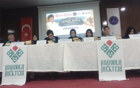 Bayburt Fen Lisesi'nde Kırım Tatarı yazar Cengiz Dağcı paneli düzenlendi