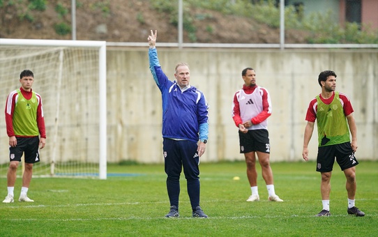 Gronnemark, Pendikspor'da taç atışlarının maç sonucunu etkilediğini söyledi